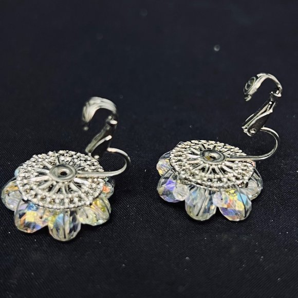 Vintage Aurora Borealis Glass Bead Clip On Earrings (4988) - Picture 6 of 6